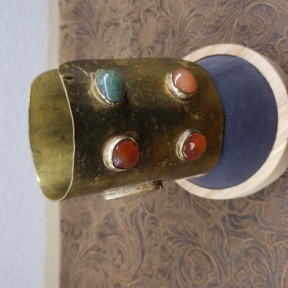 Vintage Hammered Agate Bezel Artisan Tribal Boho Cuff Bracelet - Picture 3 of 6